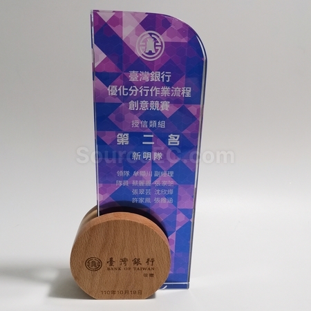 crystal gift, crystal souvenir, crystal trophy, crystal trophy cup, crystal medal, crystal plaques, crystal paper weight, colorful glass trophies, engraved crystal, 3D crystals, corporate gifts, premium gifts, gift supplier, promotional gifts, gift company, souvenirs, stationery, gift wholesale, gift ideas