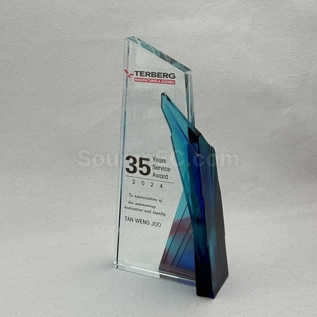 crystal gift, crystal souvenir, crystal trophy, crystal trophy cup, crystal medal, crystal plaques, crystal paper weight, colorful glass trophies, engraved crystal, 3D crystals, corporate gifts, premium gifts, gift supplier, promotional gifts, gift company, souvenirs, stationery, gift wholesale, gift ideas
