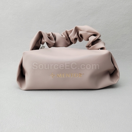 logo bag, gift bag, custom paper bag, drawstring bag, drawstring pouch, hand bag, travel bag, briefcase, folio, laptop bag, backpack, shoulder bag, storage bag, zipper bag, cosmetic bag, shopping bag, thermal bag, food bag, sports bag, fanny pack, waist pack, non-woven bag, recyclable bag, tote bag, canvas bag, shopping trolley, camera case bag, corporate gifts, premium gifts, gift supplier, promotional gifts, gift company, souvenirs, stationery, gift wholesale, gift ideas
