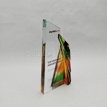 crystal gift, crystal souvenir, crystal trophy, crystal trophy cup, crystal medal, crystal plaques, crystal paper weight, colorful glass trophies, engraved crystal, 3D crystals, corporate gifts, premium gifts, gift supplier, promotional gifts, gift company, souvenirs, stationery, gift wholesale, gift ideas