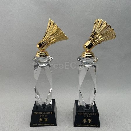 crystal gift, crystal souvenir, crystal trophy, crystal trophy cup, crystal medal, crystal plaques, crystal paper weight, colorful glass trophies, engraved crystal, 3D crystals, corporate gifts, premium gifts, gift supplier, promotional gifts, gift company, souvenirs, stationery, gift wholesale, gift ideas