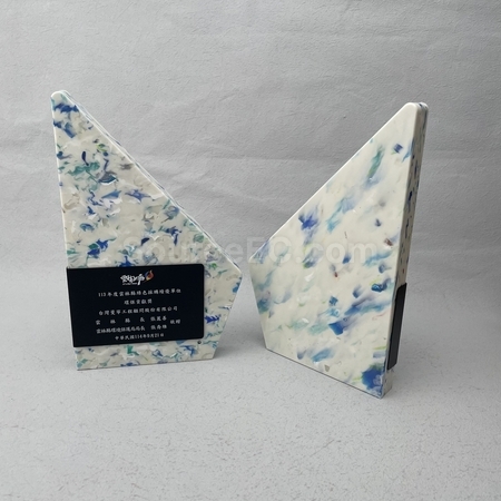 crystal gift, crystal souvenir, crystal trophy, crystal trophy cup, crystal medal, crystal plaques, crystal paper weight, colorful glass trophies, engraved crystal, 3D crystals, corporate gifts, premium gifts, gift supplier, promotional gifts, gift company, souvenirs, stationery, gift wholesale, gift ideas