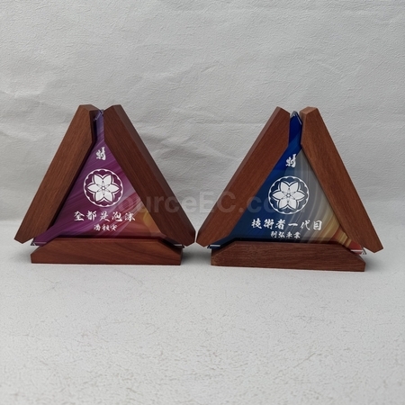 crystal gift, crystal souvenir, crystal trophy, crystal trophy cup, crystal medal, crystal plaques, crystal paper weight, colorful glass trophies, engraved crystal, 3D crystals, corporate gifts, premium gifts, gift supplier, promotional gifts, gift company, souvenirs, stationery, gift wholesale, gift ideas