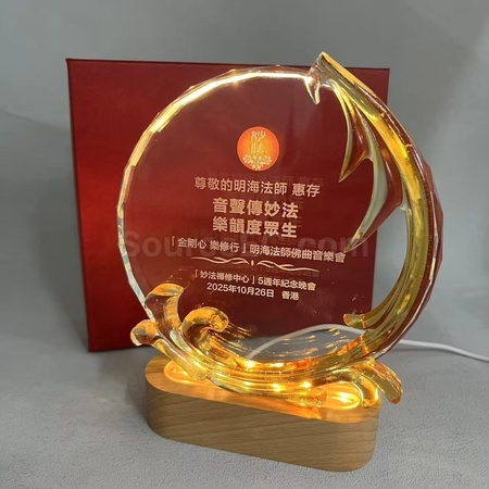 crystal gift, crystal souvenir, crystal trophy, crystal trophy cup, crystal medal, crystal plaques, crystal paper weight, colorful glass trophies, engraved crystal, 3D crystals, corporate gifts, premium gifts, gift supplier, promotional gifts, gift company, souvenirs, stationery, gift wholesale, gift ideas