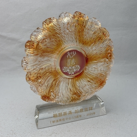 crystal gift, crystal souvenir, crystal trophy, crystal trophy cup, crystal medal, crystal plaques, crystal paper weight, colorful glass trophies, engraved crystal, 3D crystals, corporate gifts, premium gifts, gift supplier, promotional gifts, gift company, souvenirs, stationery, gift wholesale, gift ideas