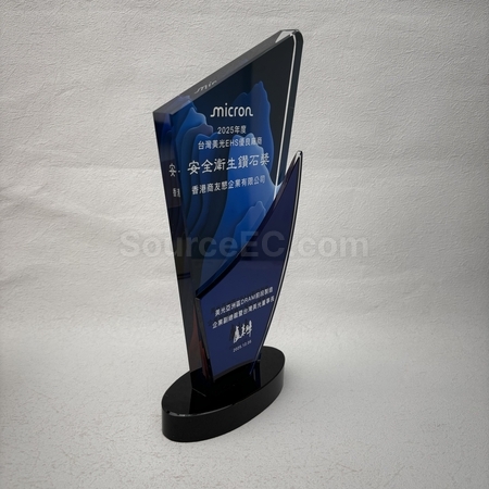 crystal gift, crystal souvenir, crystal trophy, crystal trophy cup, crystal medal, crystal plaques, crystal paper weight, colorful glass trophies, engraved crystal, 3D crystals, corporate gifts, premium gifts, gift supplier, promotional gifts, gift company, souvenirs, stationery, gift wholesale, gift ideas