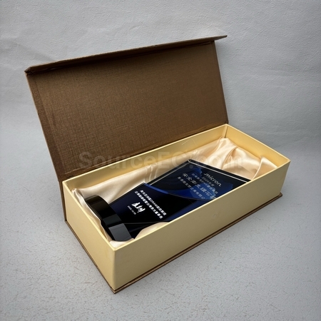 crystal gift, crystal souvenir, crystal trophy, crystal trophy cup, crystal medal, crystal plaques, crystal paper weight, colorful glass trophies, engraved crystal, 3D crystals, corporate gifts, premium gifts, gift supplier, promotional gifts, gift company, souvenirs, stationery, gift wholesale, gift ideas