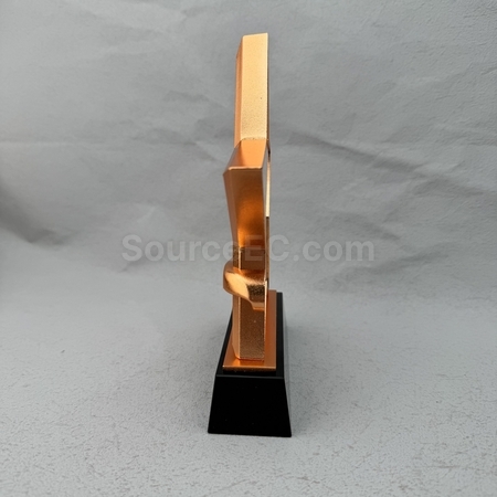 crystal gift, crystal souvenir, crystal trophy, crystal trophy cup, crystal medal, crystal plaques, crystal paper weight, colorful glass trophies, engraved crystal, 3D crystals, corporate gifts, premium gifts, gift supplier, promotional gifts, gift company, souvenirs, stationery, gift wholesale, gift ideas