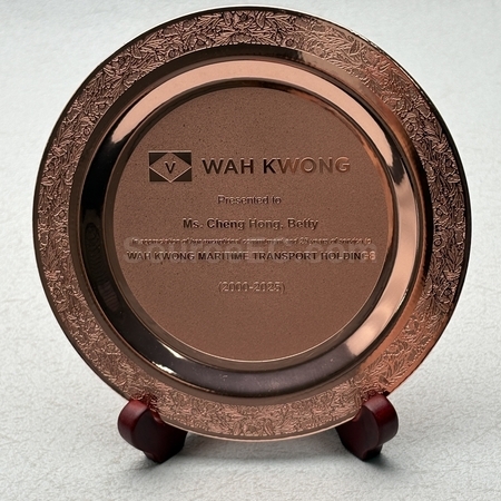 trophy cup, trophy, medal, race award, plaques, coin, wooden medals, silver plate, flag, banner flag, metal badge, custom lapel pins, name board, competition souvenir, corporate gifts, premium gifts, gift supplier, promotional gifts, gift company, souvenirs, stationery, gift wholesale, gift ideas