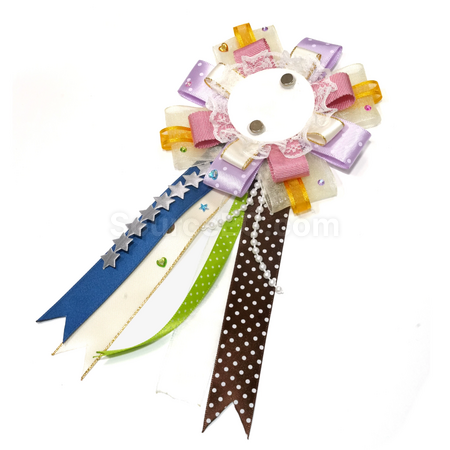 Customizable badges and brooches