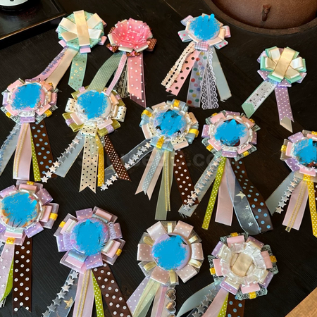 Customization Customizable badges and brooches Corporate Gifts