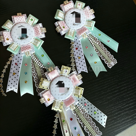 Customization Customizable badges and brooches Corporate Gifts