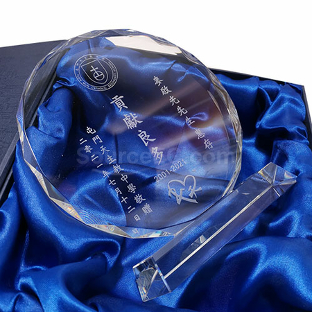 crystal gift, crystal souvenir, crystal trophy, crystal trophy cup, crystal medal, crystal plaques, crystal paper weight, colorful glass trophies, engraved crystal, 3D crystals, corporate gifts, premium gifts, gift supplier, promotional gifts, gift company, souvenirs, stationery, gift wholesale, gift ideas